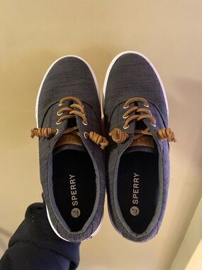 Men’s Size 9 Sperry Sneakers- NWOT